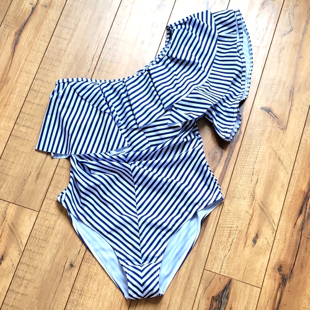 One piece swimsuit, NWOT